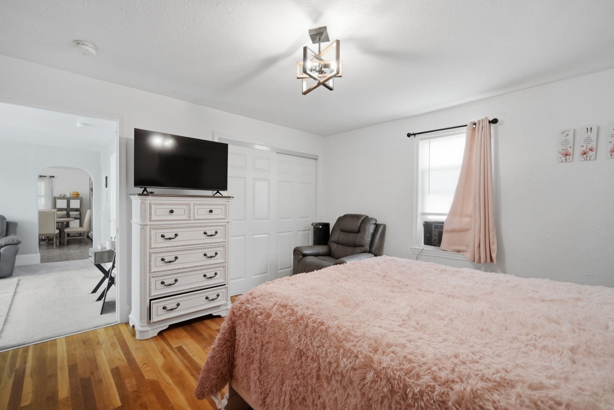 34 Ashley Street Springfield, MA 01105 - Photo 28 of 37 Gallery Image 28