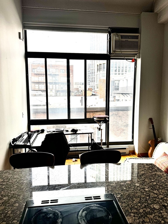 12 Stoneholm Street, Unit 511 Boston, MA 02115 - Photo 5 of 9