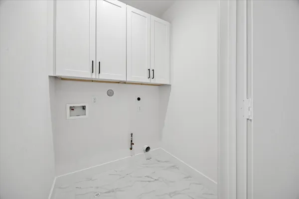 $384,700 | 7710 Sky Dweller Drive, Houston, TX 77055