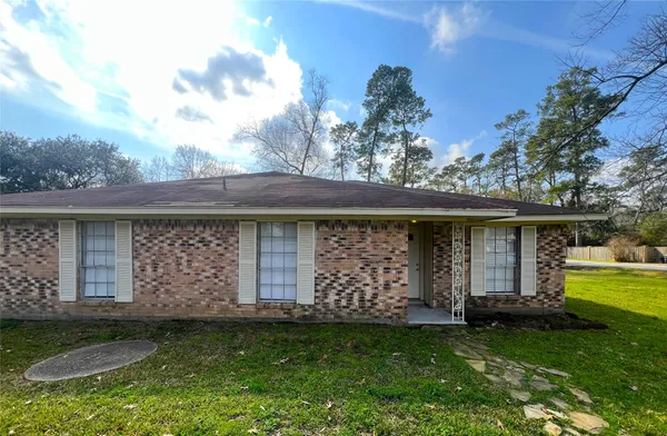 $1,950 | 2402 Fawnwood Lane, Spring, TX 77386