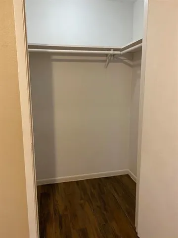 $900 | 139 Elm Drive, Unit 203, Lockhart, TX 78644