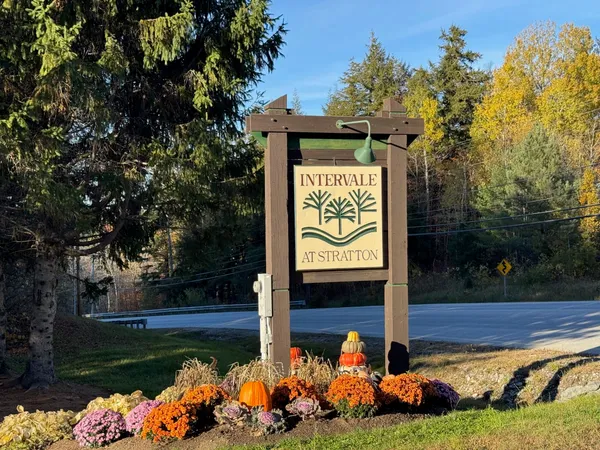 $600,000 | 11 Pond View Road, Winhall, VT 05340