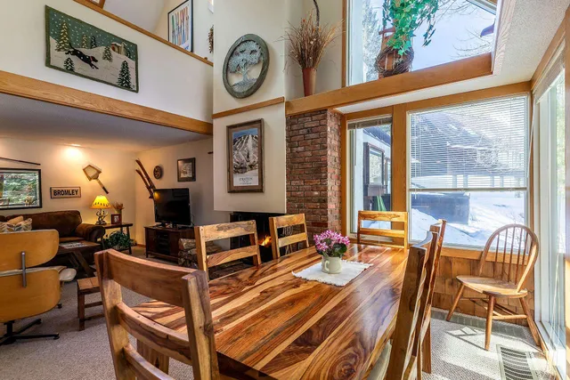 $617,000 | 11 Pond View Road, Winhall, VT 05340