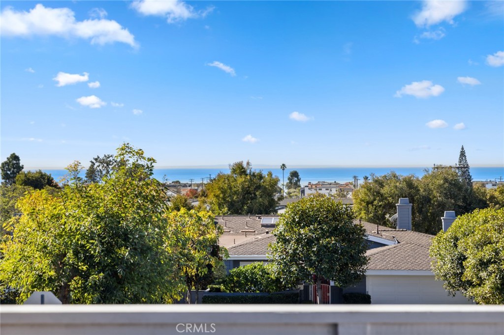 3521 Geranium Avenue, Unit 22 Corona del Mar, CA 92625 - Photo 34 of 37 a view of a city