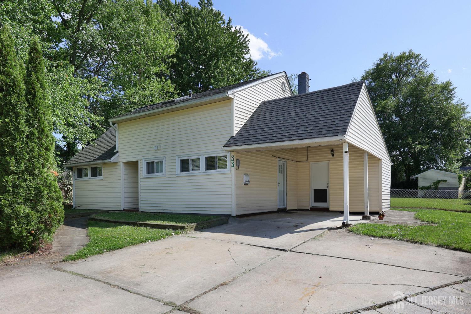 33 Pine Tree Road Old Bridge, NJ 08857 - Photo 2 of 28