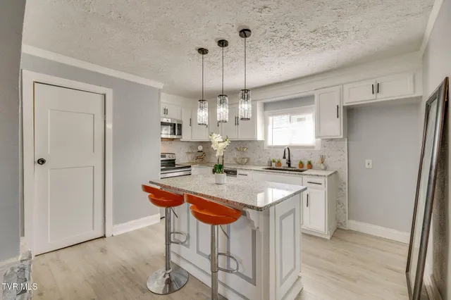 $374,000 | 1117 Lomax Street, Kingsport, TN 37660