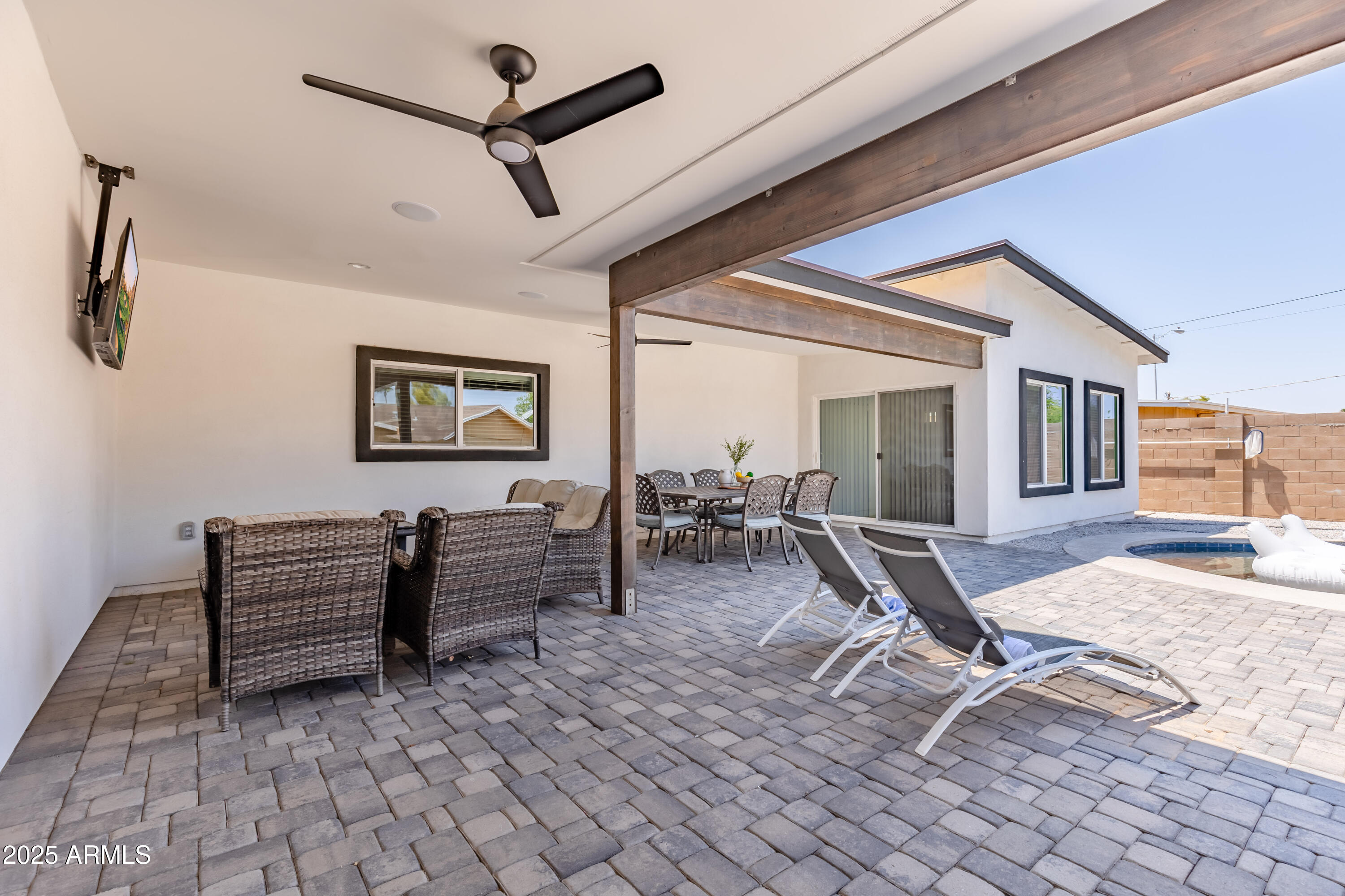 3043 North 85th Place Scottsdale, AZ 85251 - Photo 6 of 33