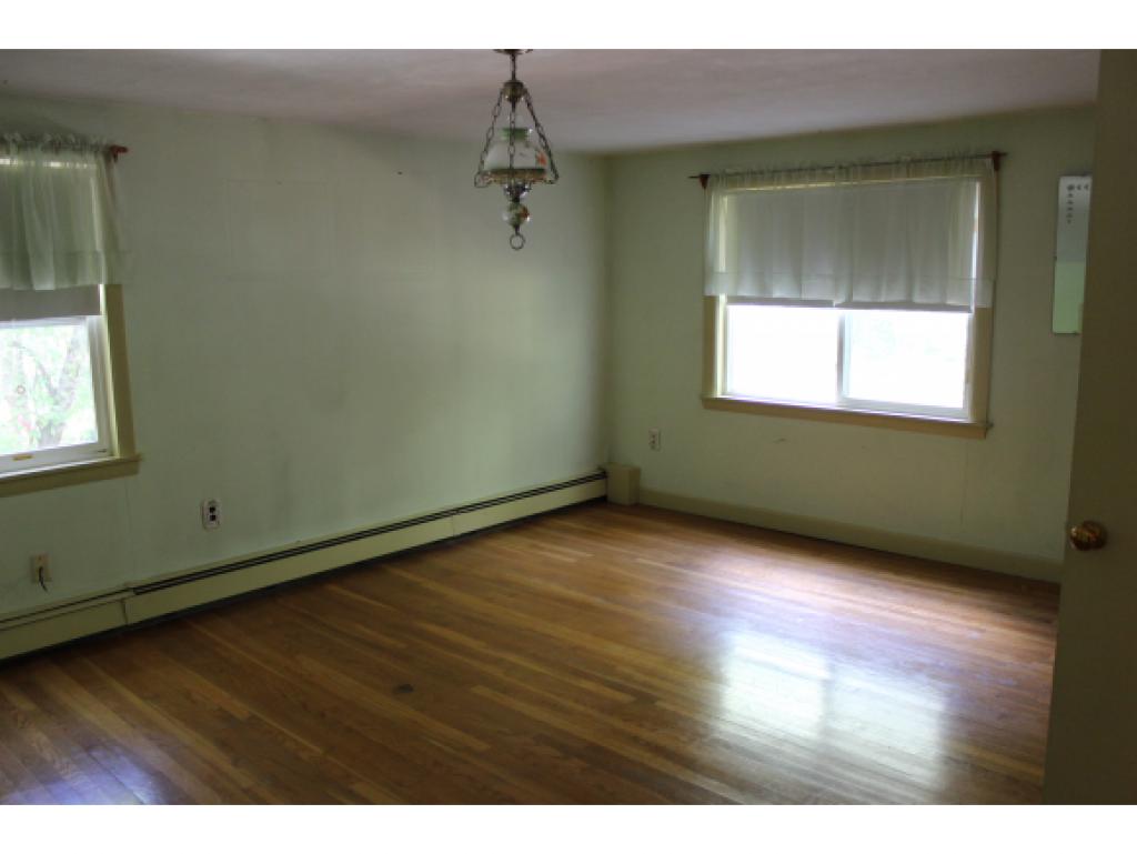 495 Old Rochester Road Somersworth, NH 03878 - Photo 9 of 23