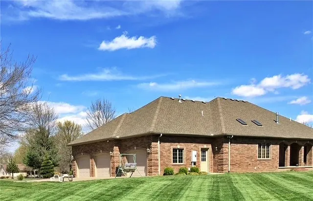 $545,000 | 107 West McKinley Street, Frontenac, KS 66763