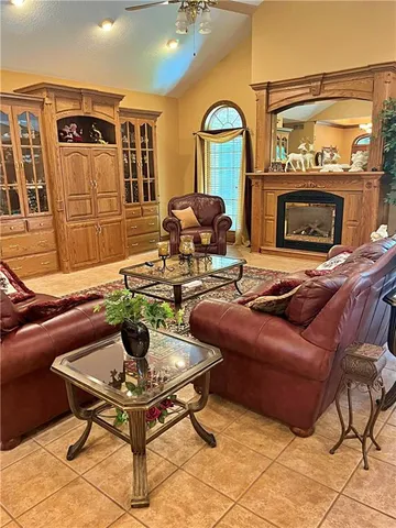 $545,000 | 107 West McKinley Street, Frontenac, KS 66763