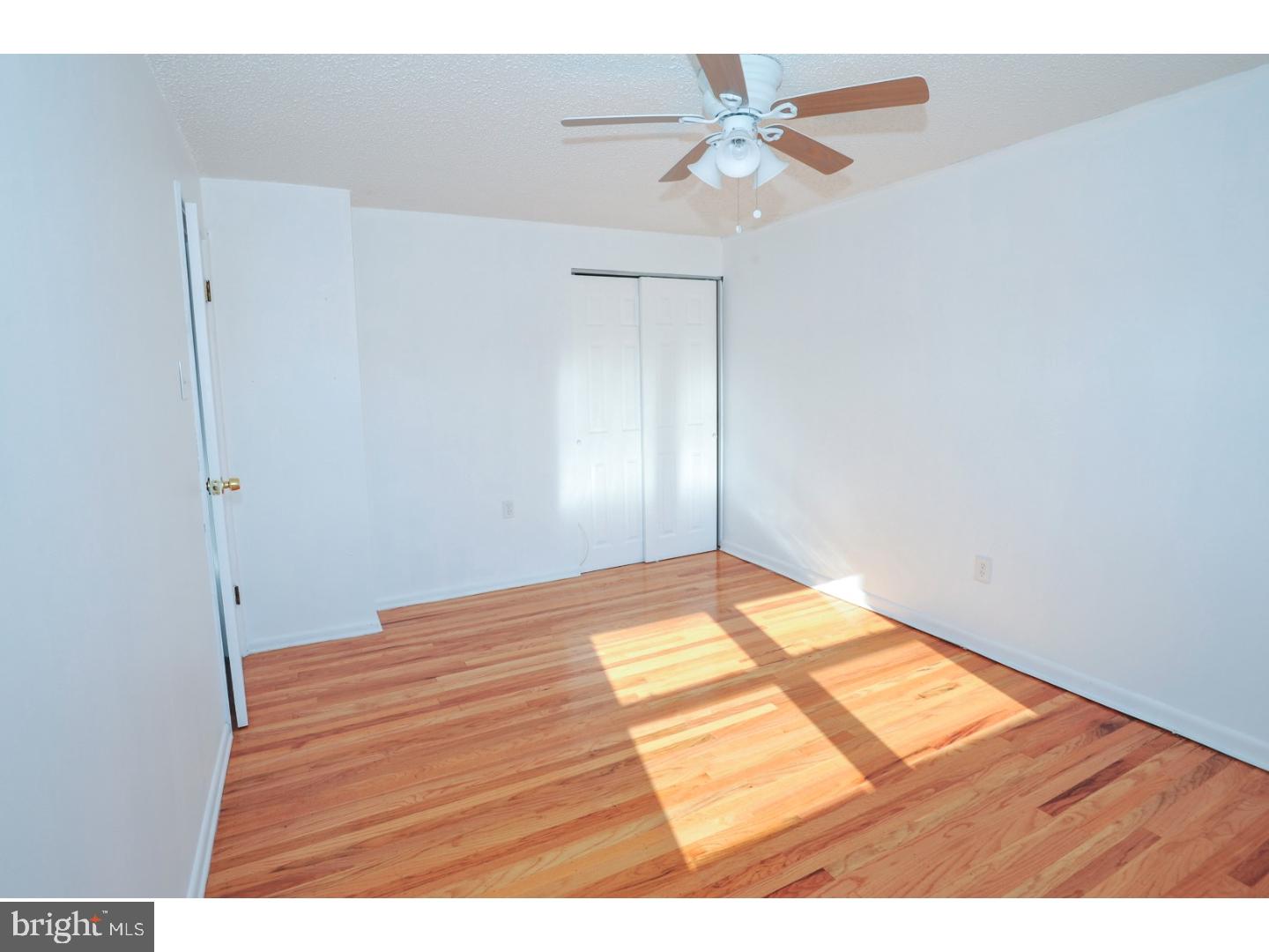 10827 Rayland Road Philadelphia, PA 19154 - Photo 16 of 24 Gallery Image 16