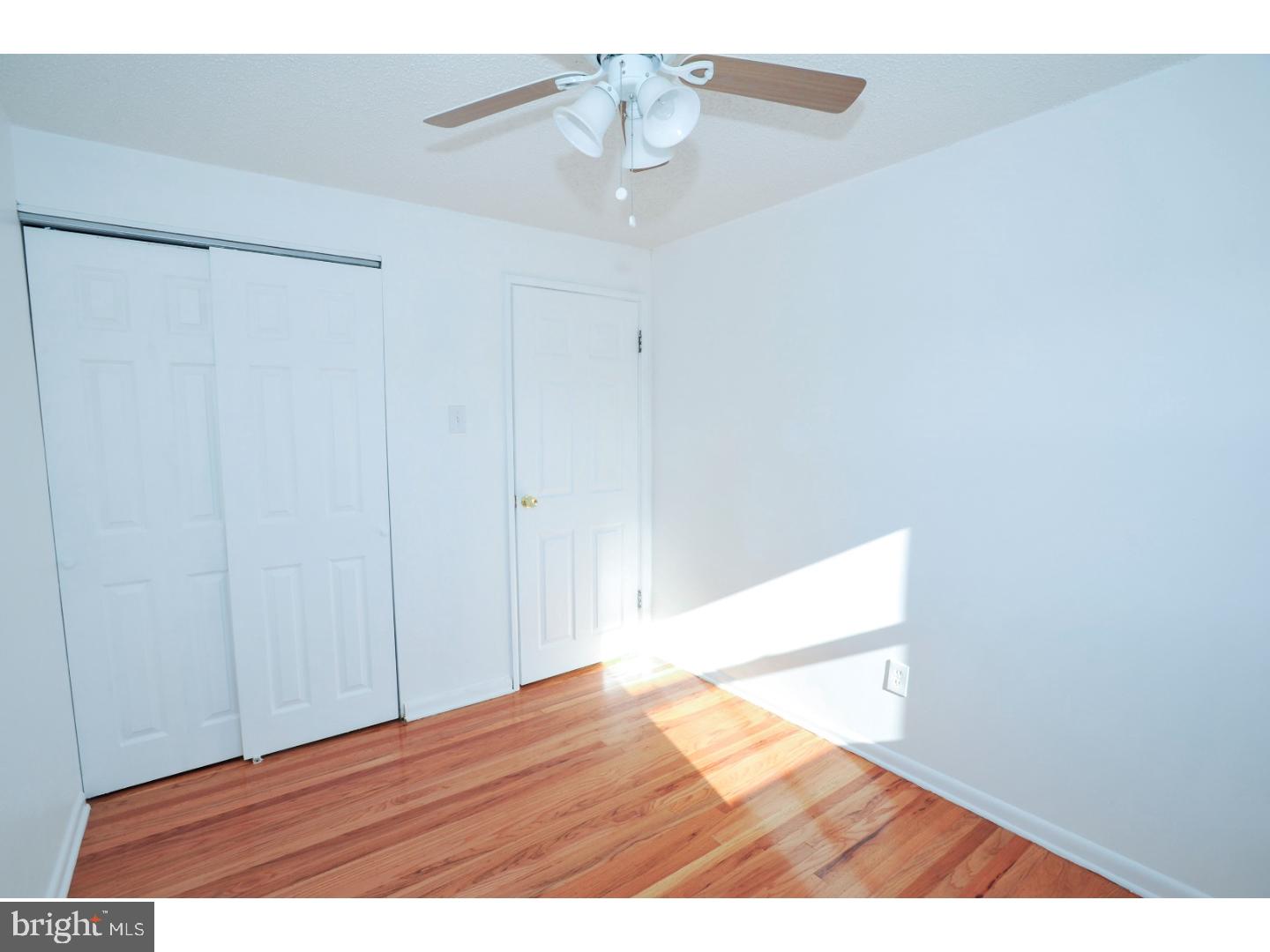 10827 Rayland Road Philadelphia, PA 19154 - Photo 18 of 24 Gallery Image 18