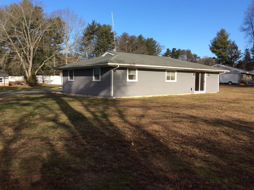 140 Francine Road Raynham, MA 02767 - Photo 3 of 14 Gallery Image 3