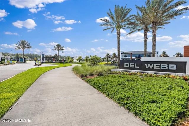 $425,000 | 10976 Town View Drive, Jacksonville, FL 32256