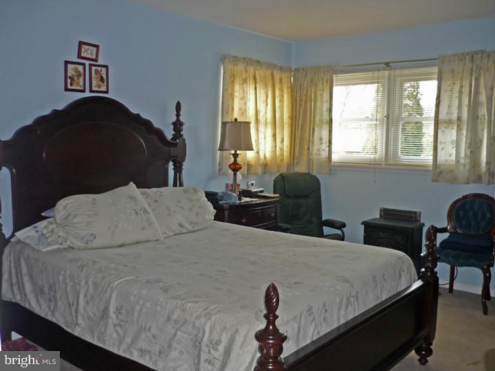 458 Mountain View Road Reading, PA 19607 - Photo 13 of 15 Bedroom - Main