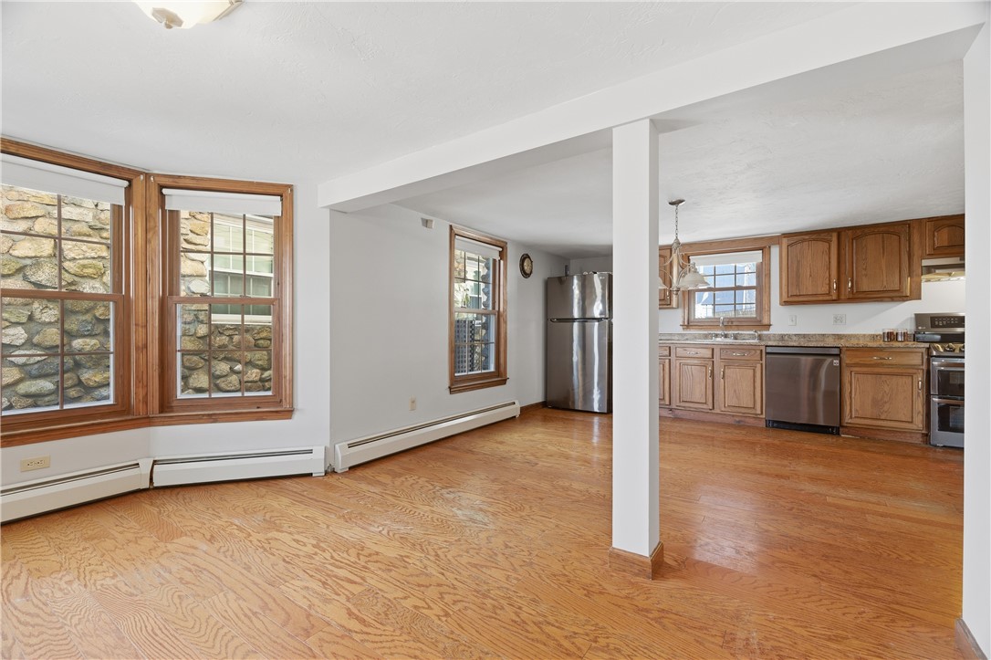 56 Mailloux Street Woonsocket, RI 02895 - Photo 10 of 41
