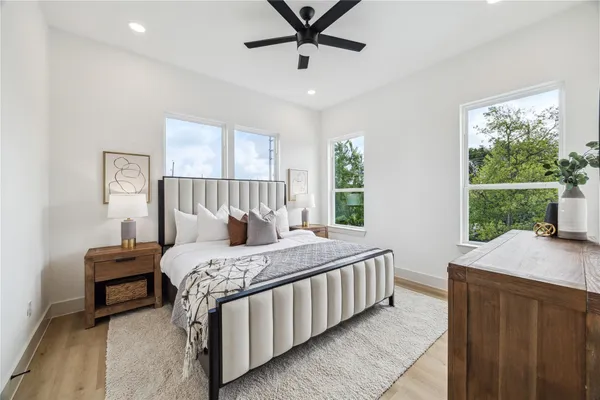 $1,850 | 413 Clearwater Street, Unit B, Houston, TX 77029