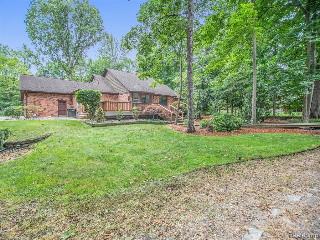 3550 Winter Creek Road Rochester Hills, MI 48307 - Photo 26 of 28