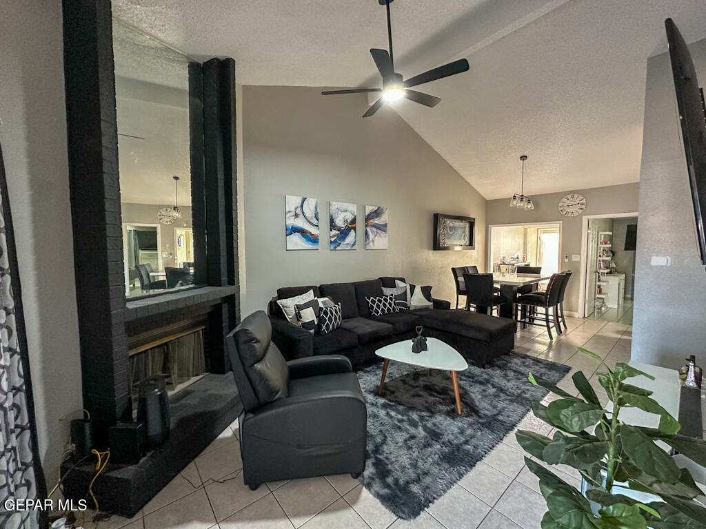 824 Destello Road El Paso, TX 79907 - Photo 2 of 16 a living room with furniture and a window