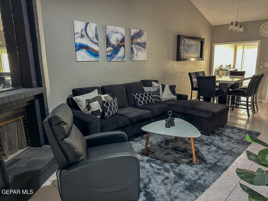 824 Destello Road El Paso, TX 79907 - Photo 3 of 16 a living room with furniture a rug and a window