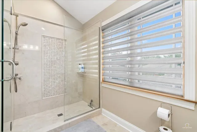 $5,400 | 1052 Margret Street, Des Plaines, IL 60016