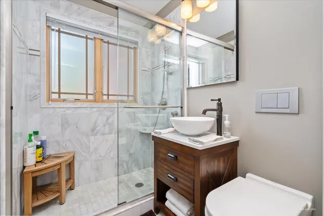 $5,400 | 1052 Margret Street, Des Plaines, IL 60016