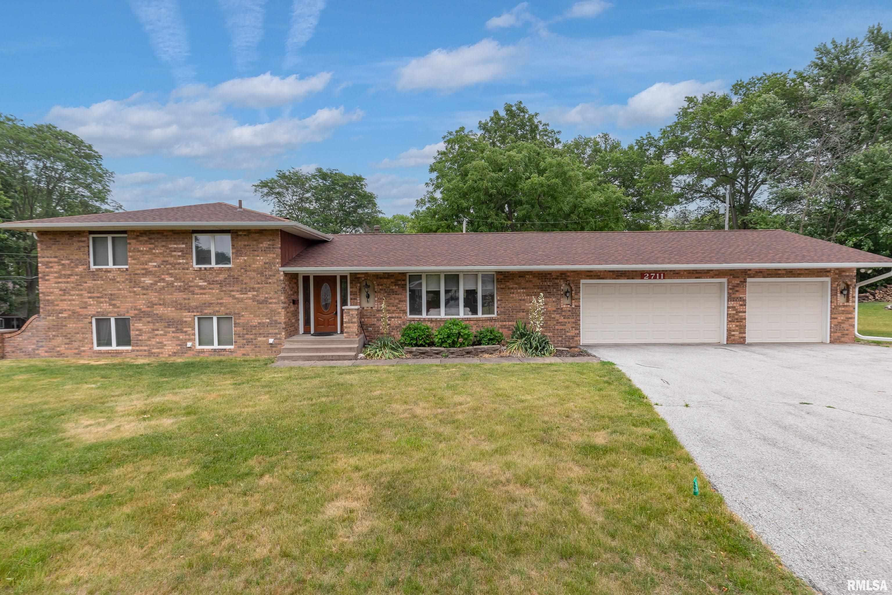 2711 Jersey Ridge Road Davenport, IA 52803 - Photo 1 of 37 Gallery Image 1