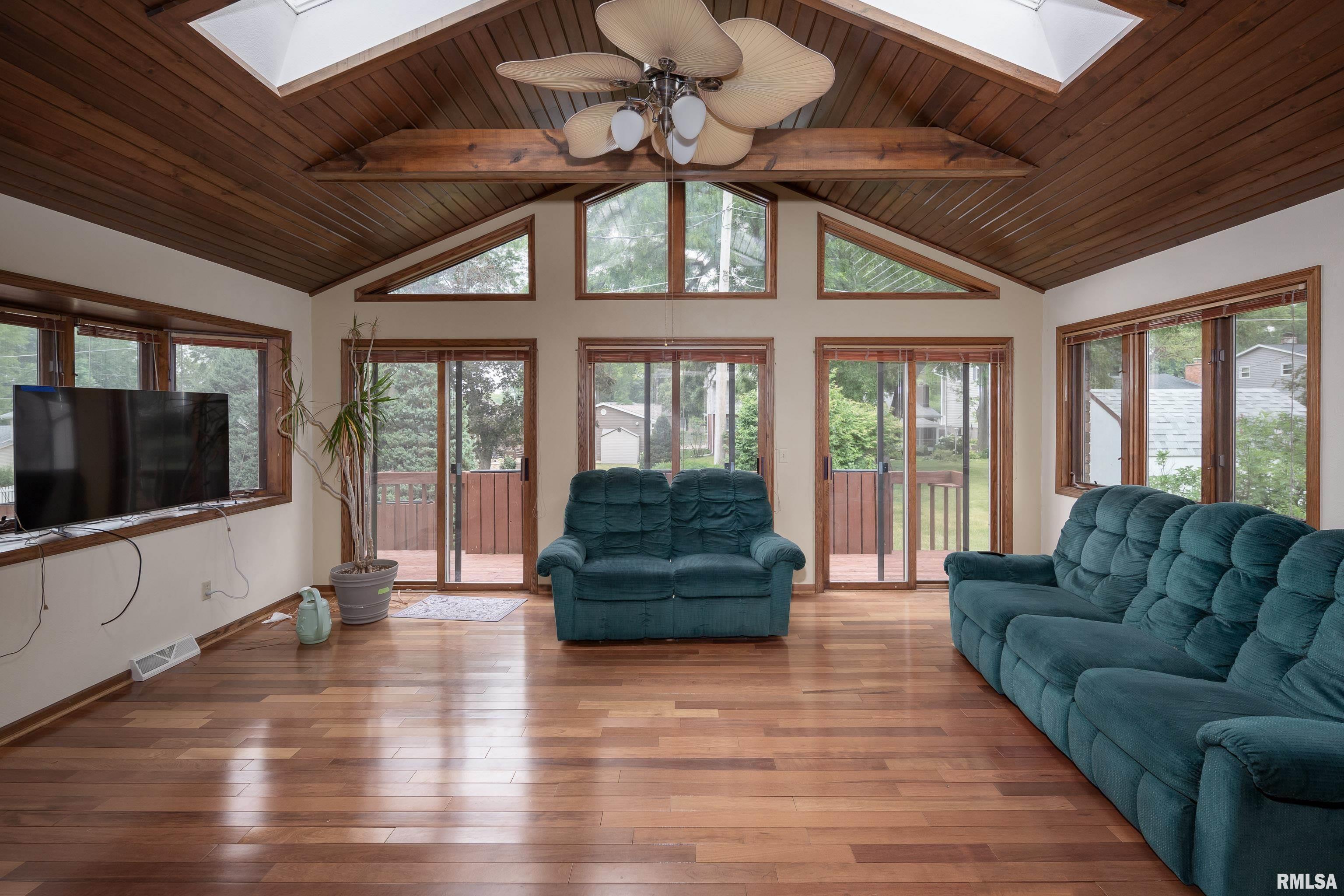2711 Jersey Ridge Road Davenport, IA 52803 - Photo 14 of 37 Gallery Image 14