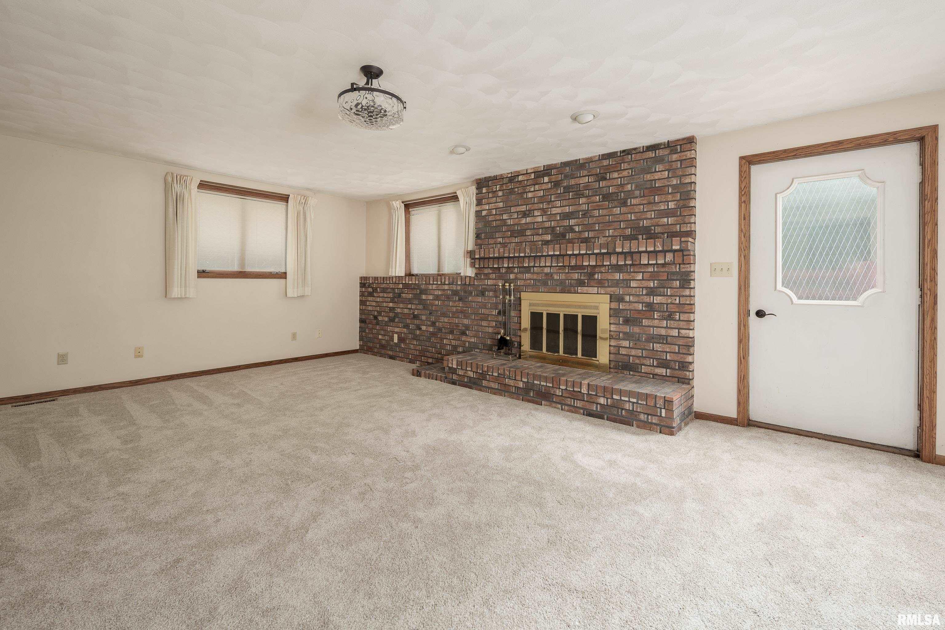 2711 Jersey Ridge Road Davenport, IA 52803 - Photo 18 of 37 Gallery Image 18