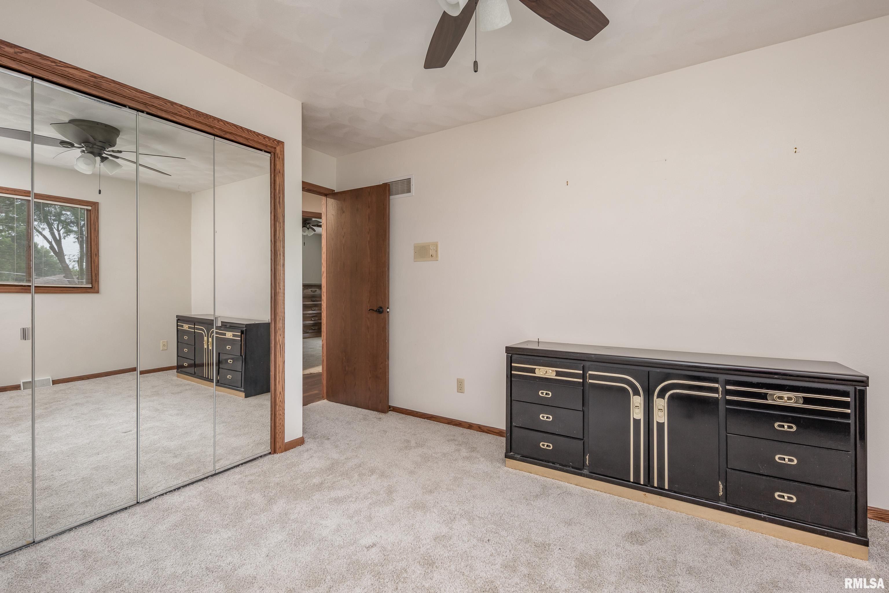 2711 Jersey Ridge Road Davenport, IA 52803 - Photo 36 of 37 Gallery Image 36