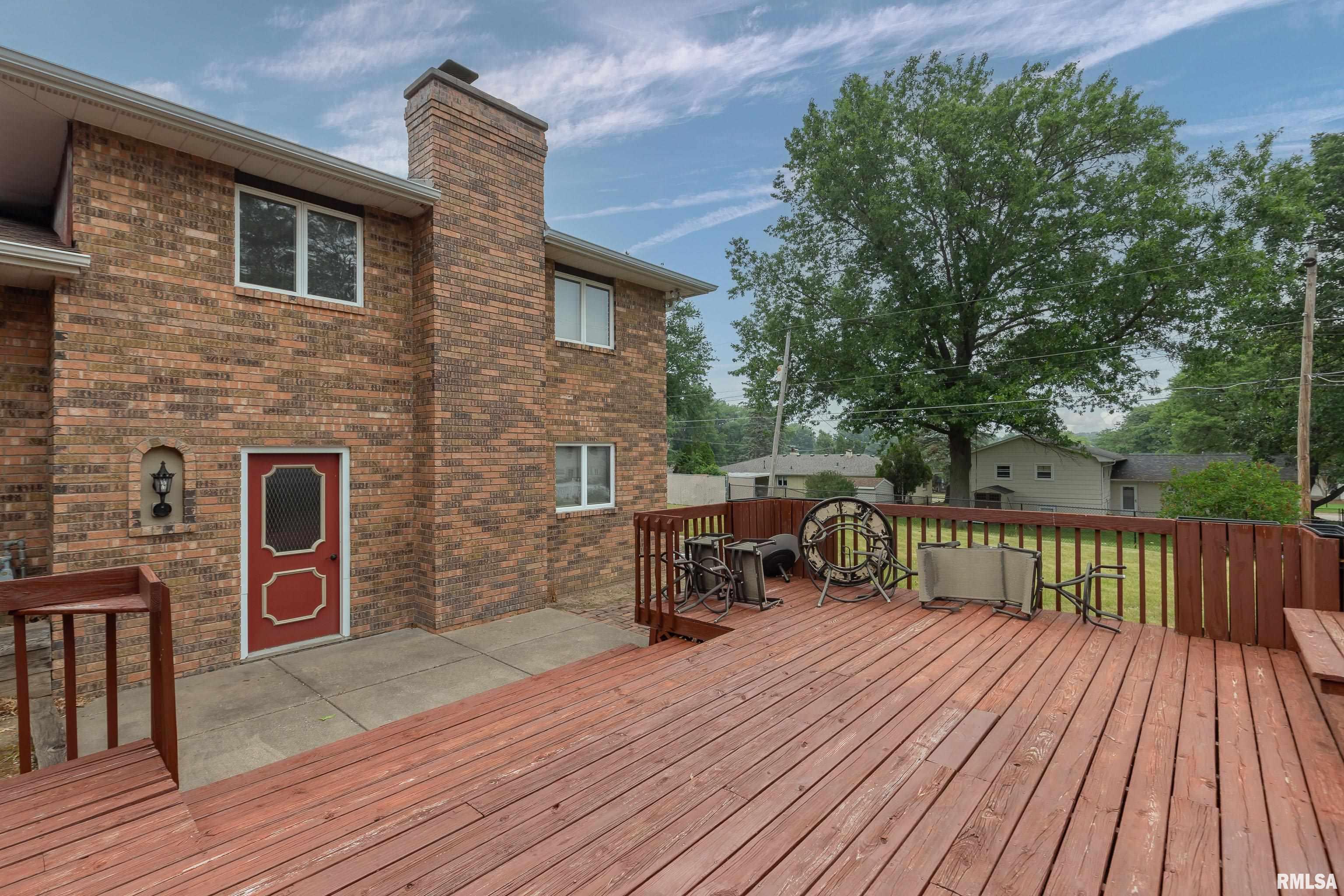 2711 Jersey Ridge Road Davenport, IA 52803 - Photo 7 of 37 Gallery Image 7