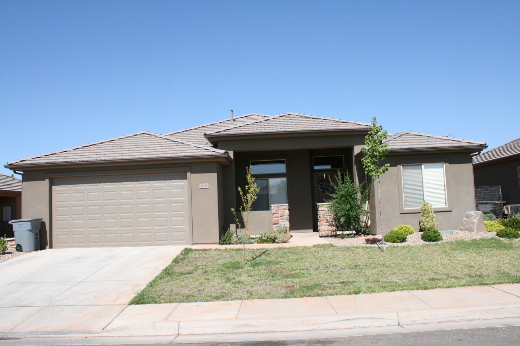 169 North 2940th Street East St. George, UT 84790 - Photo 1 of 1 Front/main