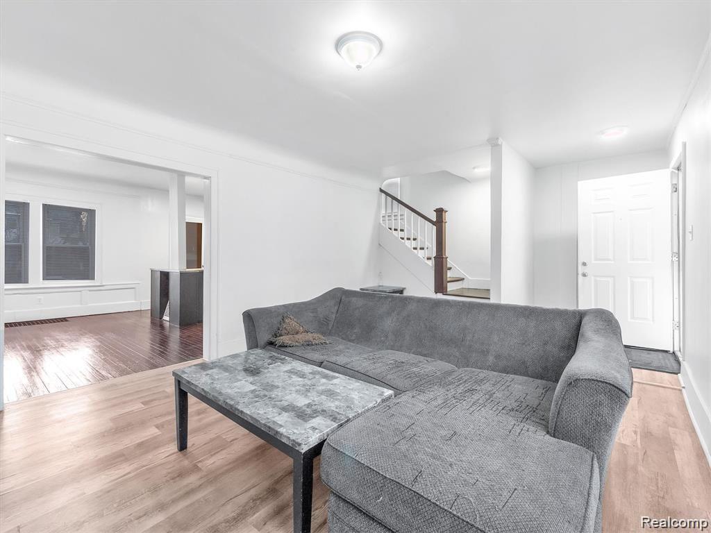 16200 Inverness Street Detroit, MI 48221 - Photo 6 of 32 09-16200-Inverness-St-WindowStill-Real-Estate-Photography-9.jpg