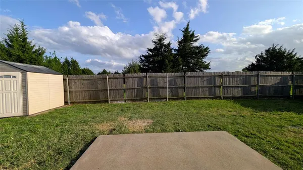 $269,900 | 614 Chapman Drive, Lancaster, TX 75146