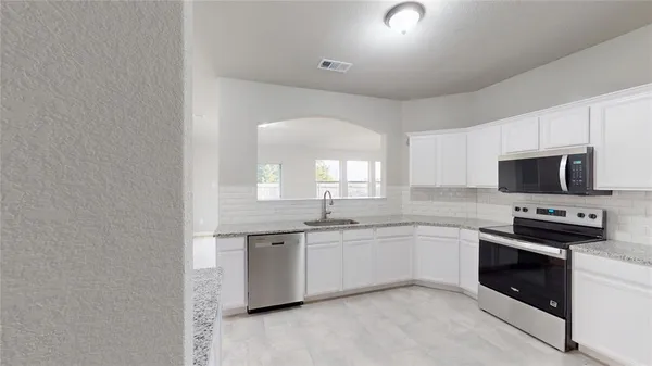 $269,900 | 614 Chapman Drive, Lancaster, TX 75146