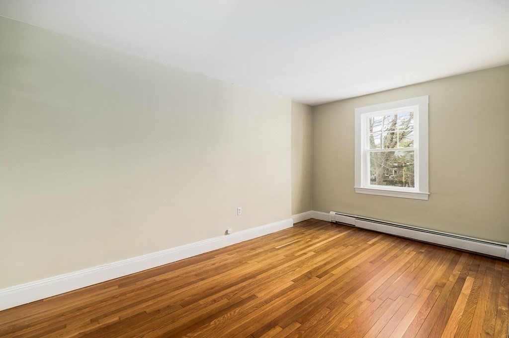 21 Thorndike Street, Unit 2 Beverly, MA 01915 - Photo 13 of 23