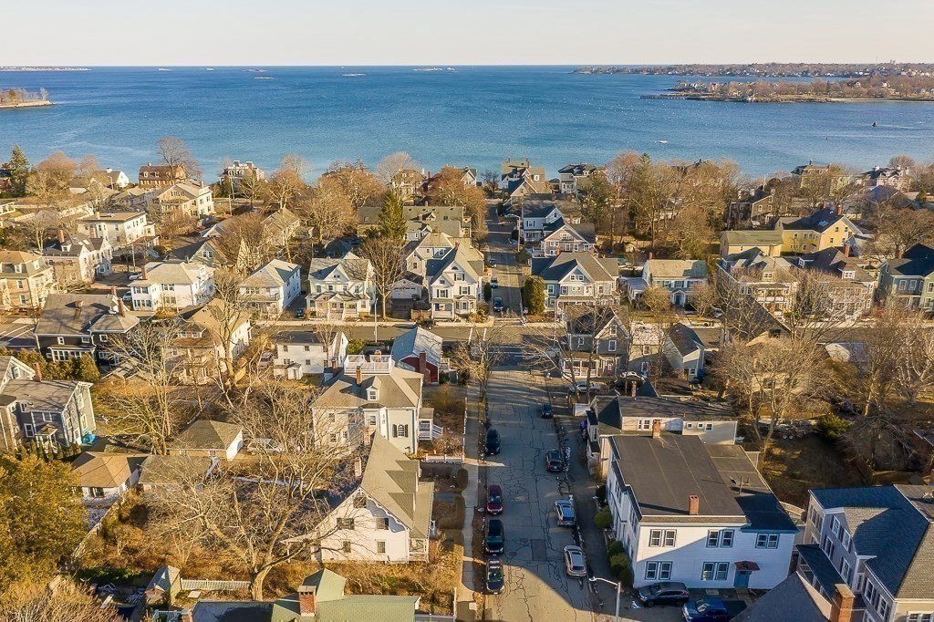 21 Thorndike Street, Unit 2 Beverly, MA 01915 - Photo 18 of 23