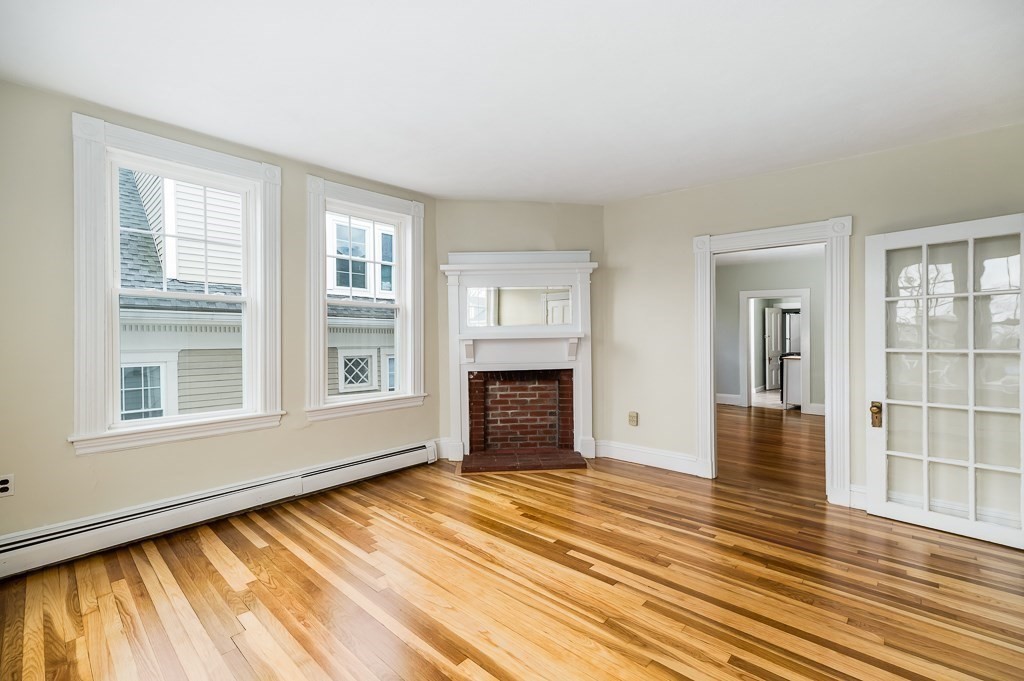 21 Thorndike Street, Unit 2 Beverly, MA 01915 - Photo 6 of 23