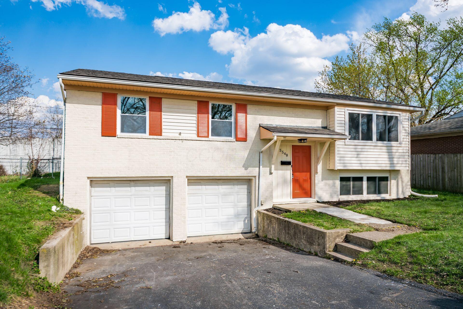 5548 Roche Drive Columbus, OH 43229 - Photo 3 of 49 003_ Dr Columbus OH 43229 USA