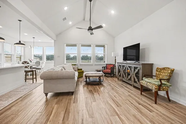 $334,900 | 15311 Laurel Oak Lane, Santa Fe, TX 77517