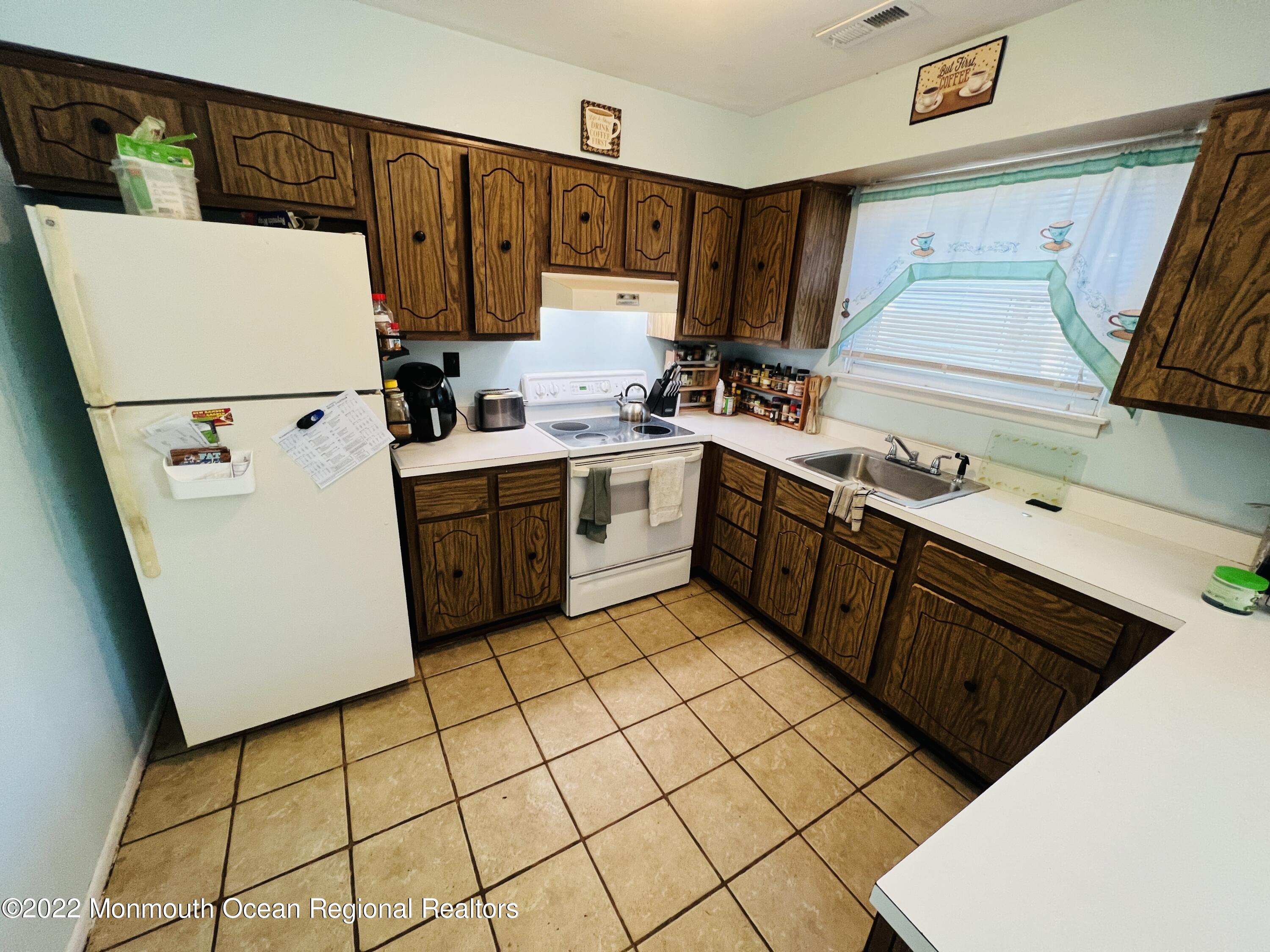 7 Procyon Road Sewell, NJ 08080 - Photo 8 of 21 IMG_5983