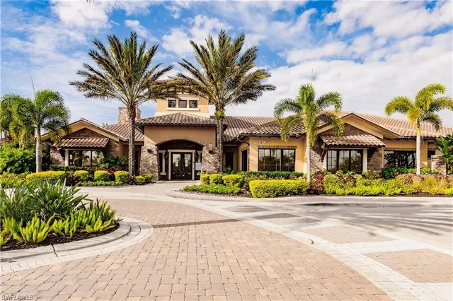 $3,500 | 9426 Benvenuto Court, Unit 203, Naples, FL 34119