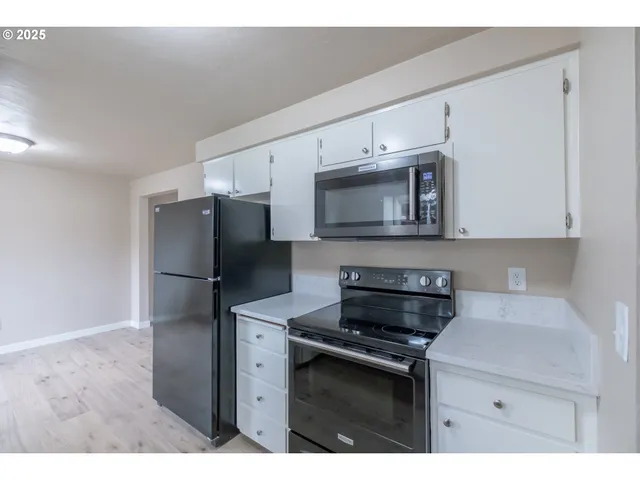 $439,000 | 562 Connecticut Avenue Southeast, Salem, OR 97317