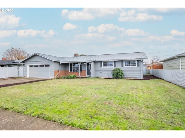 $439,000 | 562 Connecticut Avenue Southeast, Salem, OR 97317