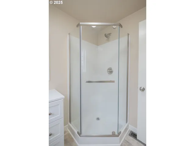 $439,000 | 562 Connecticut Avenue Southeast, Salem, OR 97317