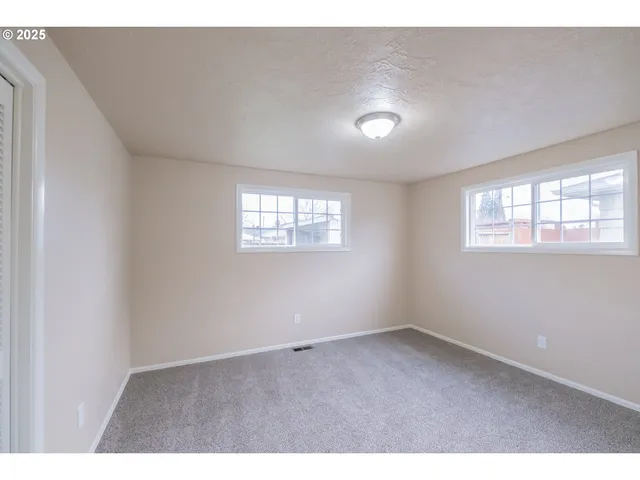 $439,000 | 562 Connecticut Avenue Southeast, Salem, OR 97317