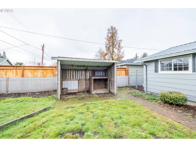 $439,000 | 562 Connecticut Avenue Southeast, Salem, OR 97317
