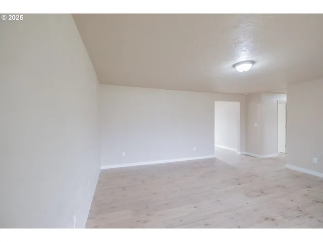 $439,000 | 562 Connecticut Avenue Southeast, Salem, OR 97317