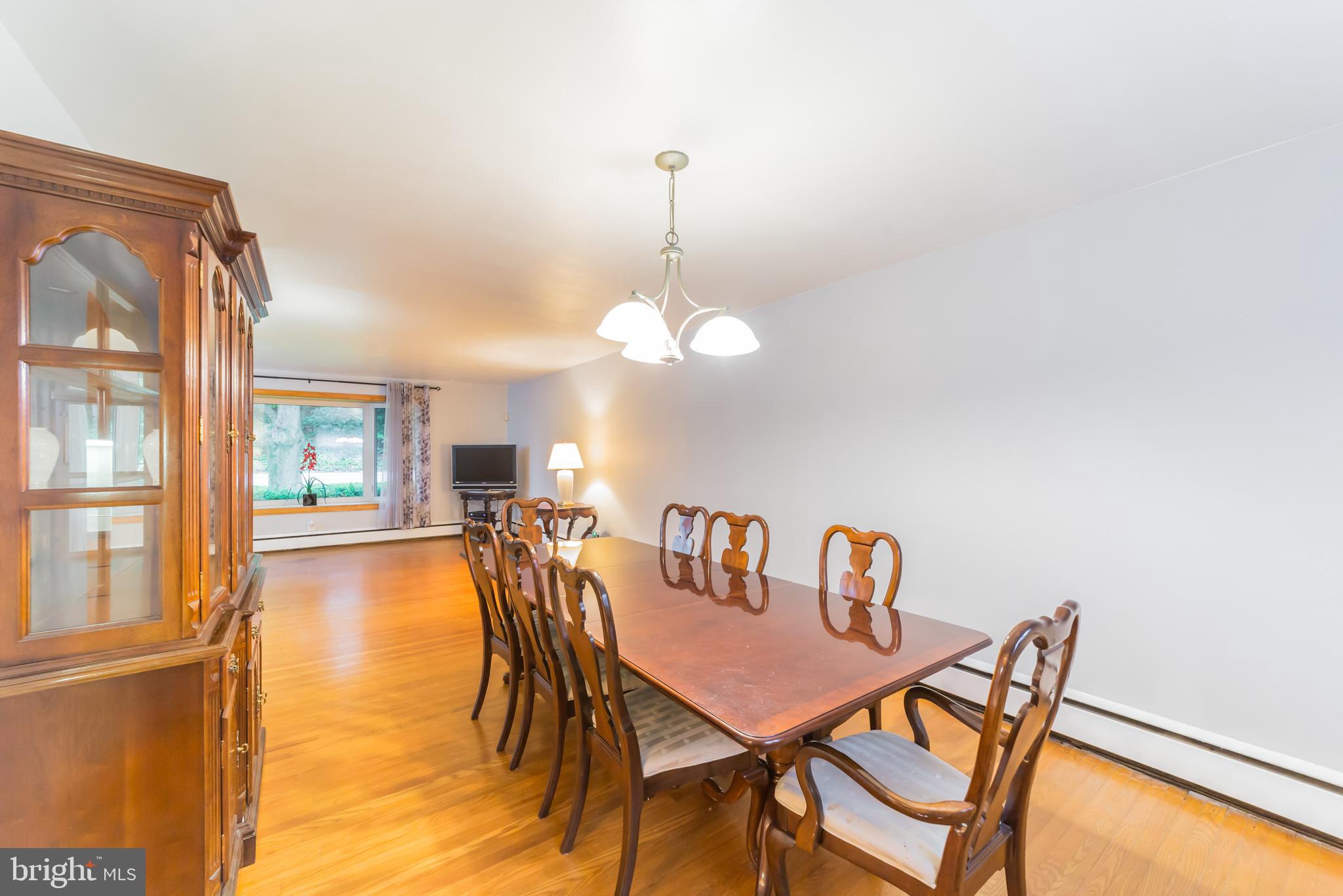 1825 Lawrence Road Havertown, PA 19083 - Photo 15 of 36