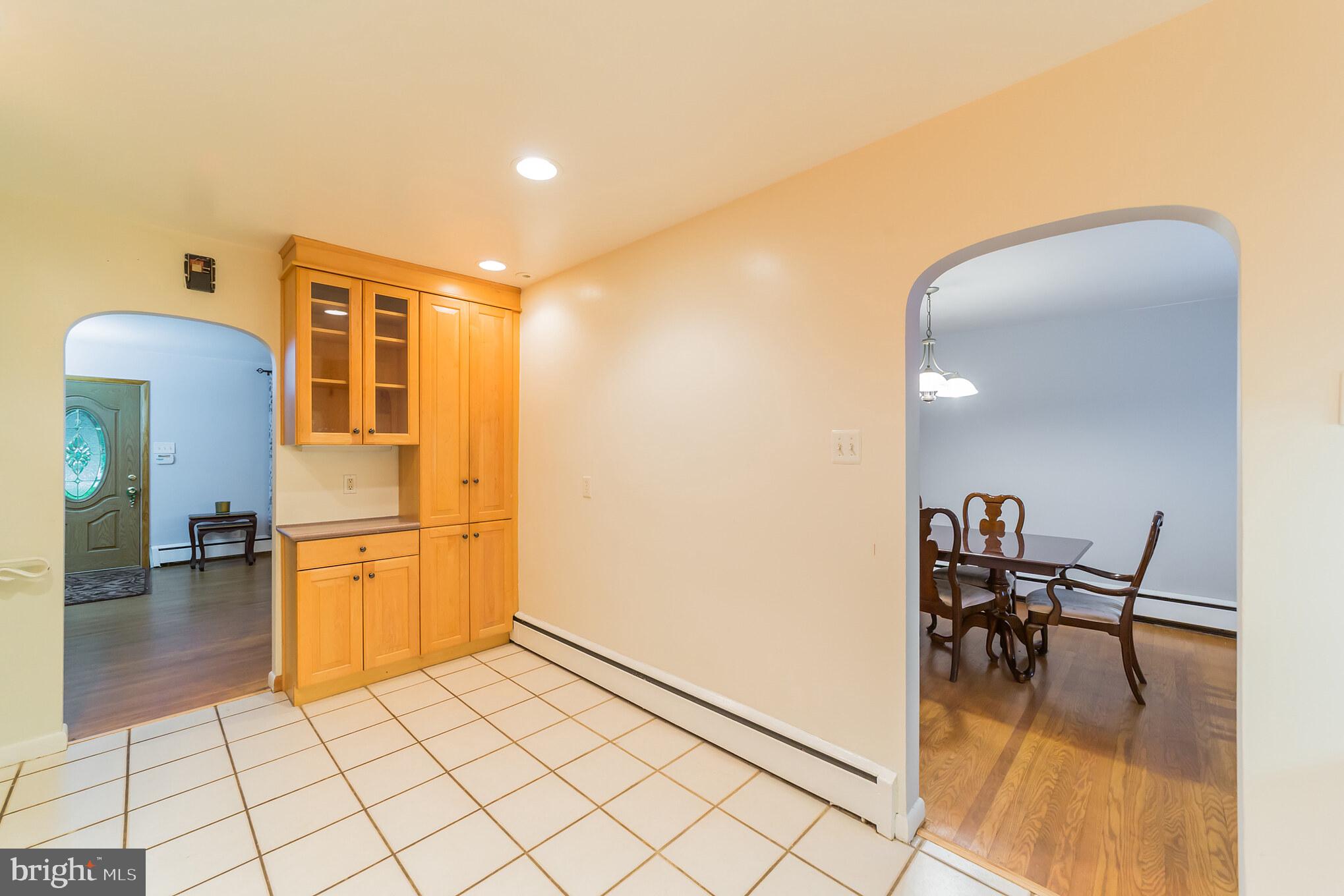1825 Lawrence Road Havertown, PA 19083 - Photo 18 of 36